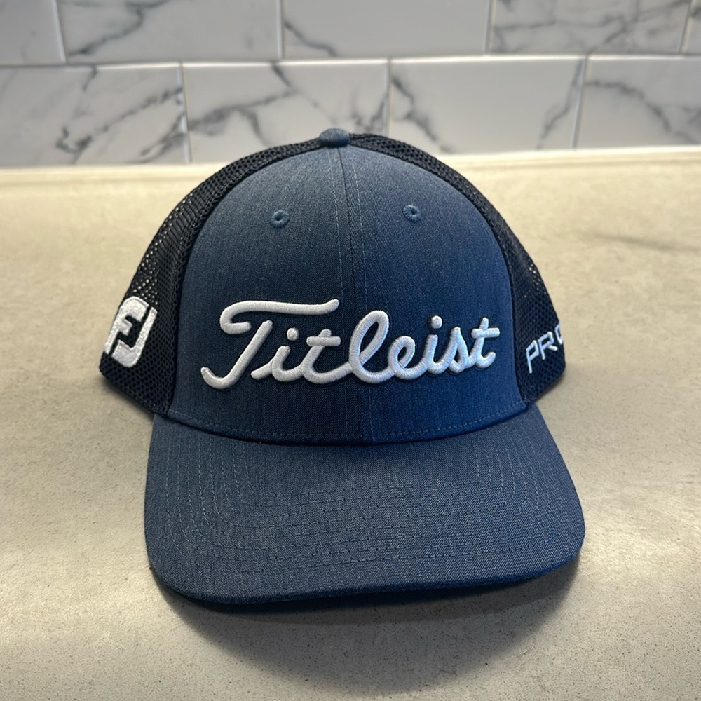 Titleist Tour SnapBack Mesh Hat- New with Tags